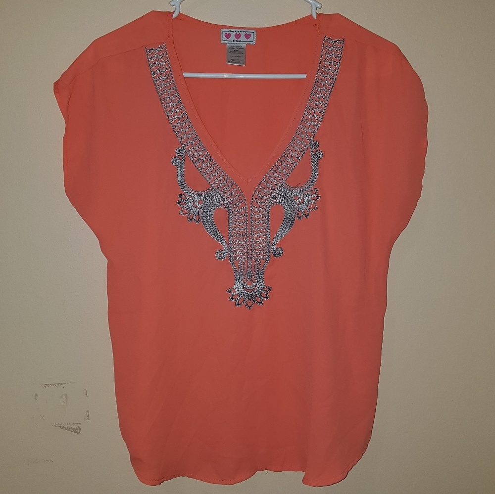 💙 Coral Blouse W/ V-neckline